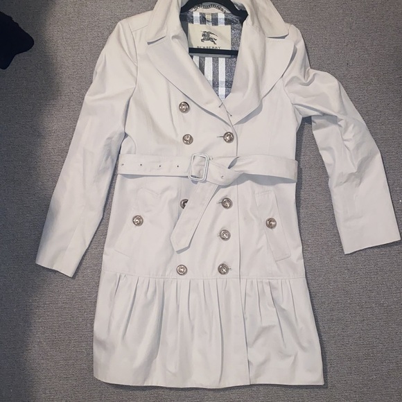 Rare Burberry Trench Khaki with silver buttons and back hem ruffle sz 10 - Picture 1 of 16